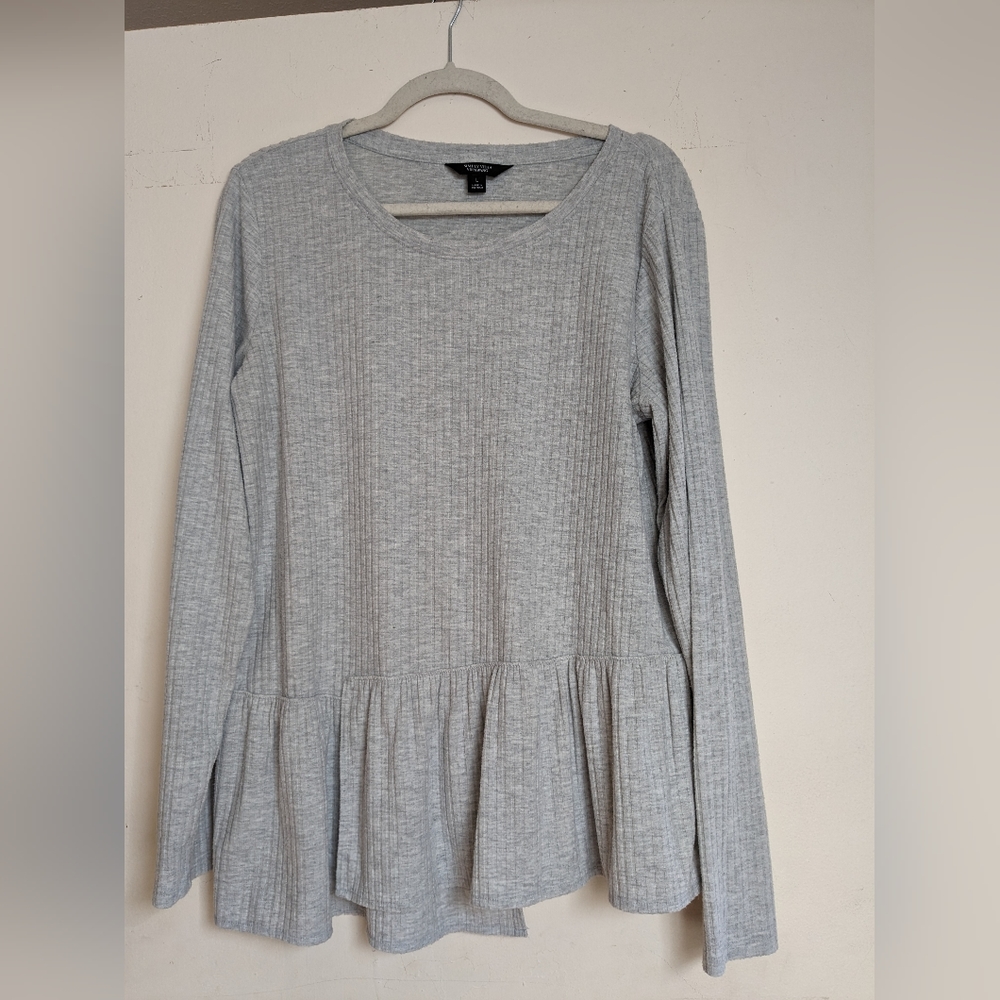 Simply Vera Vera Wang long sleeve blouse Size Large (used)